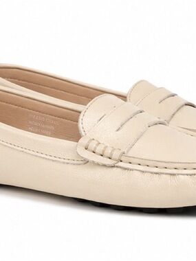 Artisure Ivory Driving Moccasins Size 8.5 Minimalist Loafers